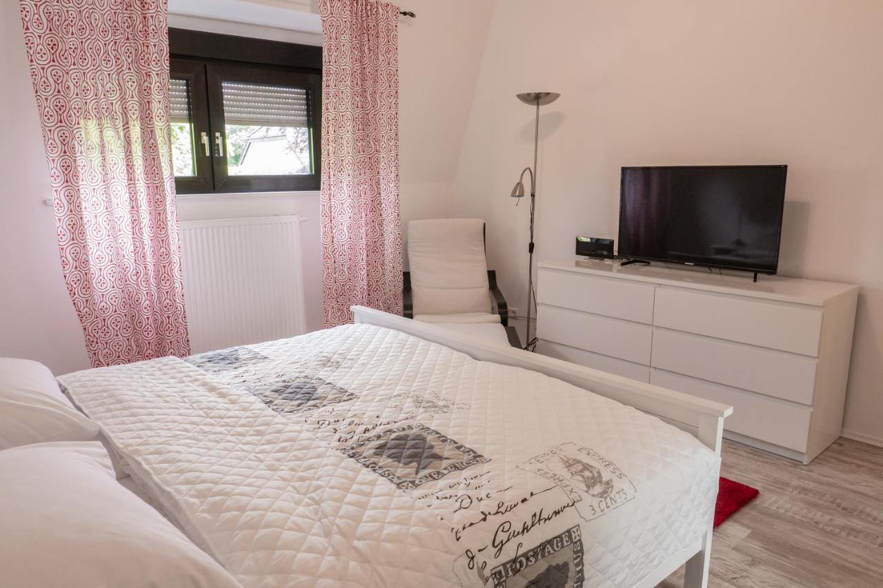 Appartment Rheinaue Duisburgo Exterior foto